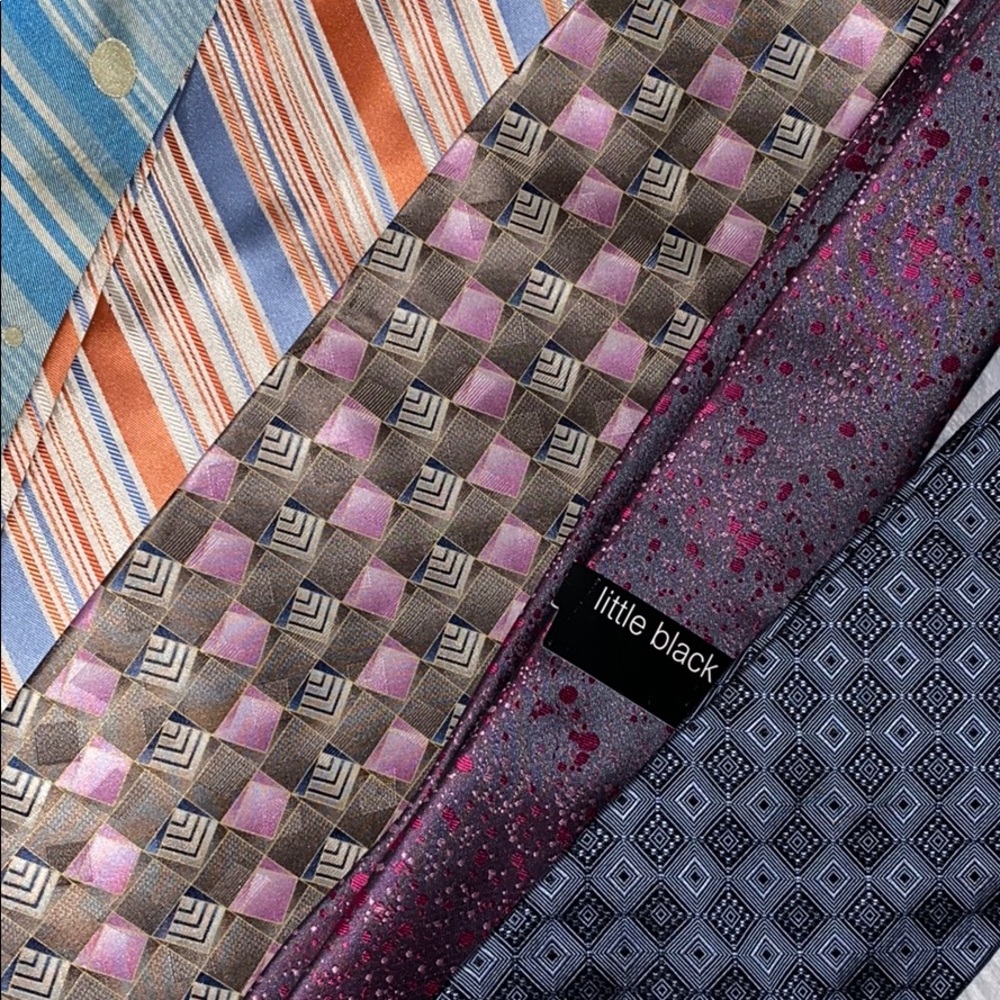 💥5 Men’s ties bundled👔